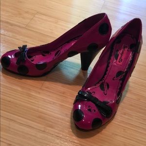 Betsey Johnson black and pink polka dot pumps